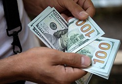 MULTIPLICATION D’ARGENT EN DOLLARS